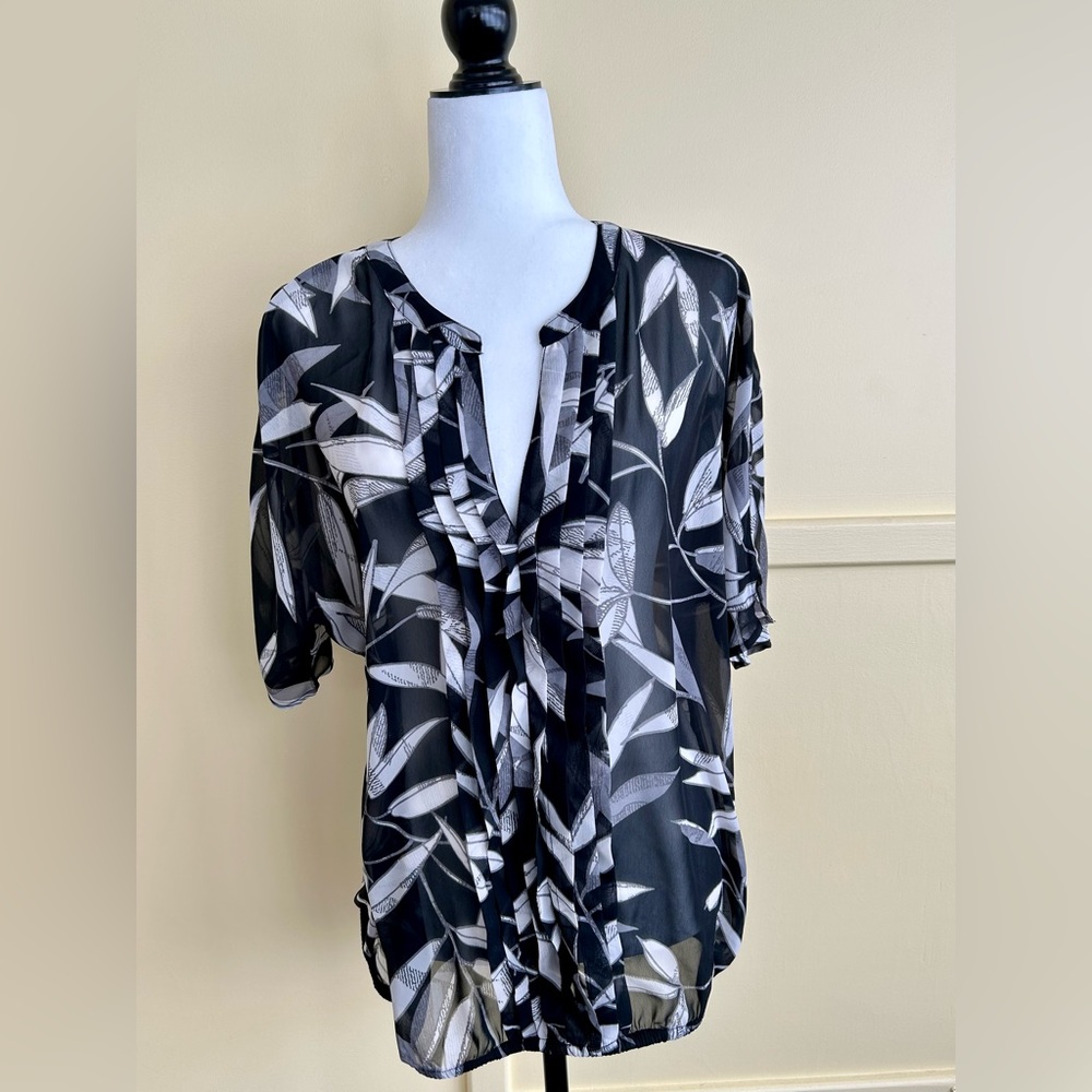 Banana Republic Medium Black, Grey, and White Sheer Blouse
